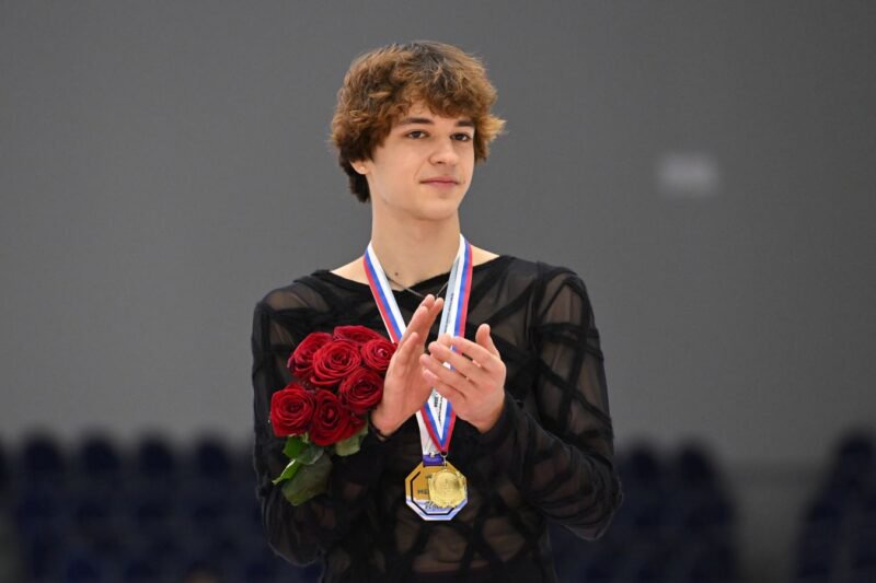 Владислав Дикиджи с золотой медалью чемпионата России 2025 года
