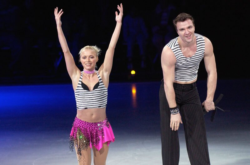Пять лет Бережная и Сихарулидзе катались в шоу Stars on Ice